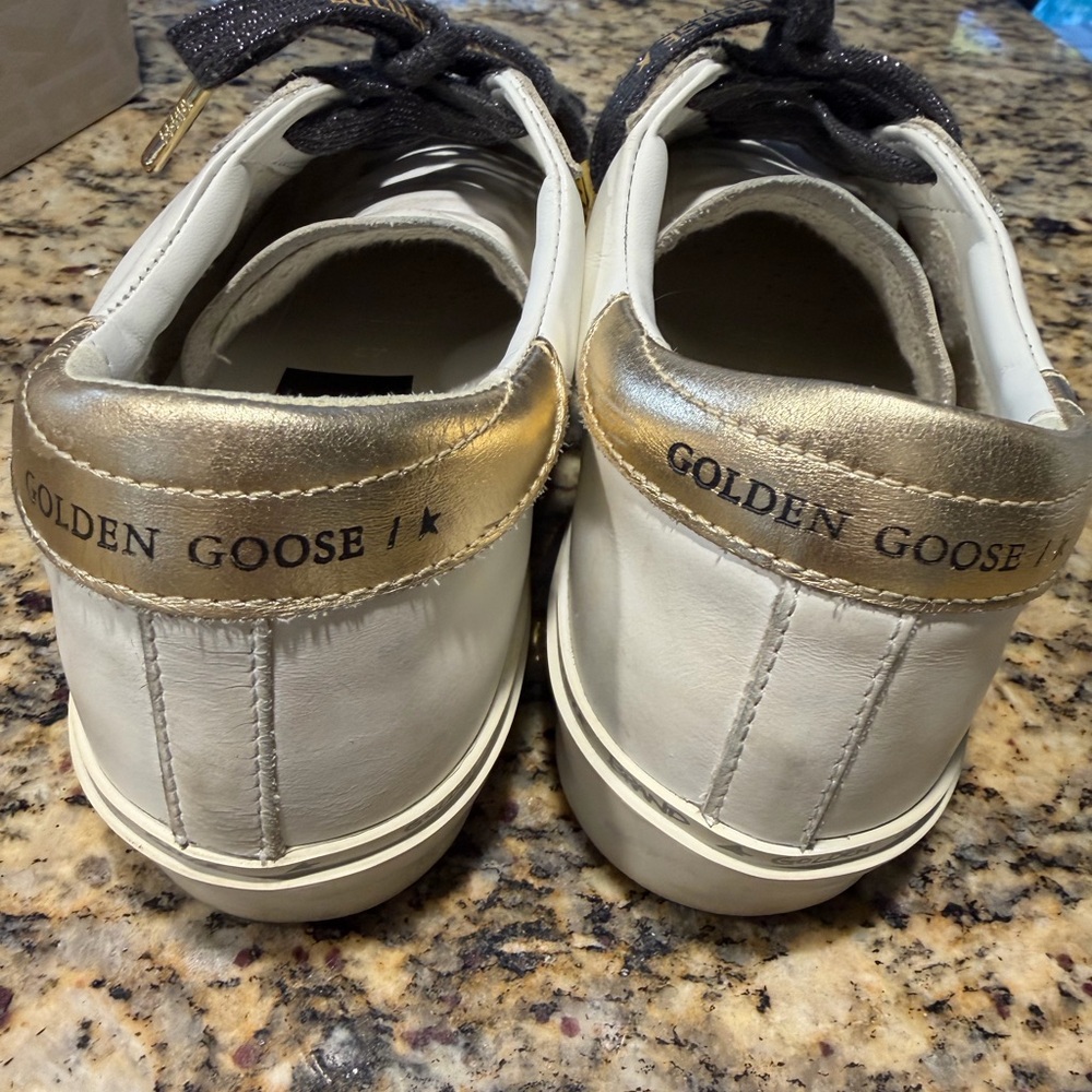 Golden Goose Women's Cream and Gold Sneakers with Black Star - Picture 3 of 4